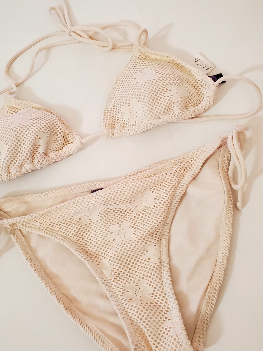 Women's Y2K Retro Cream Stretch Crochet Sz M Triangle Bikini by daffy waterwear - Picture 11 of 12